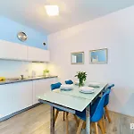 Balticon Polanki - Sauna, Fitness Inclusive - Basen Latem, Pool Im Sommer