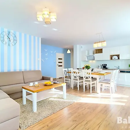 Balticon Polanki - Sauna, Fitness Inclusive - Basen Latem, Pool Im Sommer Daire