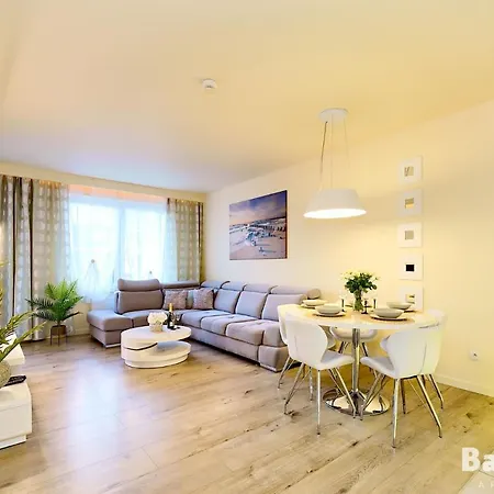 Balticon Polanki - Sauna, Fitness Inclusive - Basen Latem, Pool Im Sommer Daire