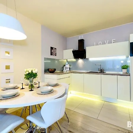 Lägenhet Balticon Polanki - Sauna, Fitness Inclusive - Basen Latem, Pool Im Sommer Kołobrzeg