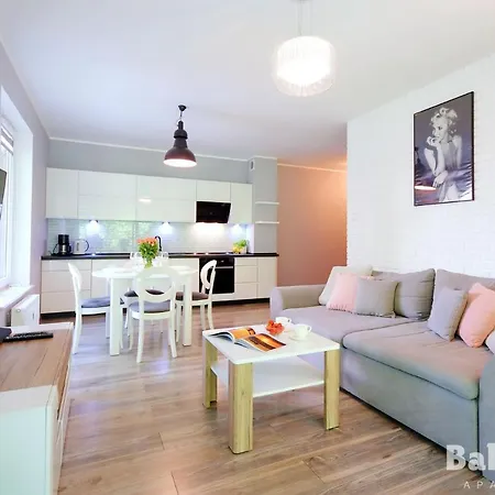 Balticon Polanki - Sauna, Fitness Inclusive - Basen Latem, Pool Im Sommer Apartment