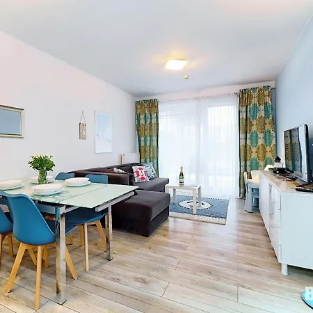 Apartamenty Balticon Polanki - Sauna, Fitness Inclusive - Basen Latem, Pool Im Sommer