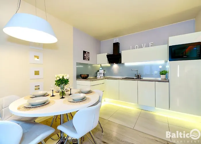 Apartmán Balticon Polanki - Sauna, Fitness Inclusive - Basen Latem, Pool Im Sommer Kolobřeh